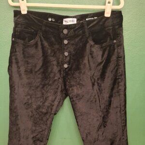 DL1961 Emma Black Velvet Jeans sz 32